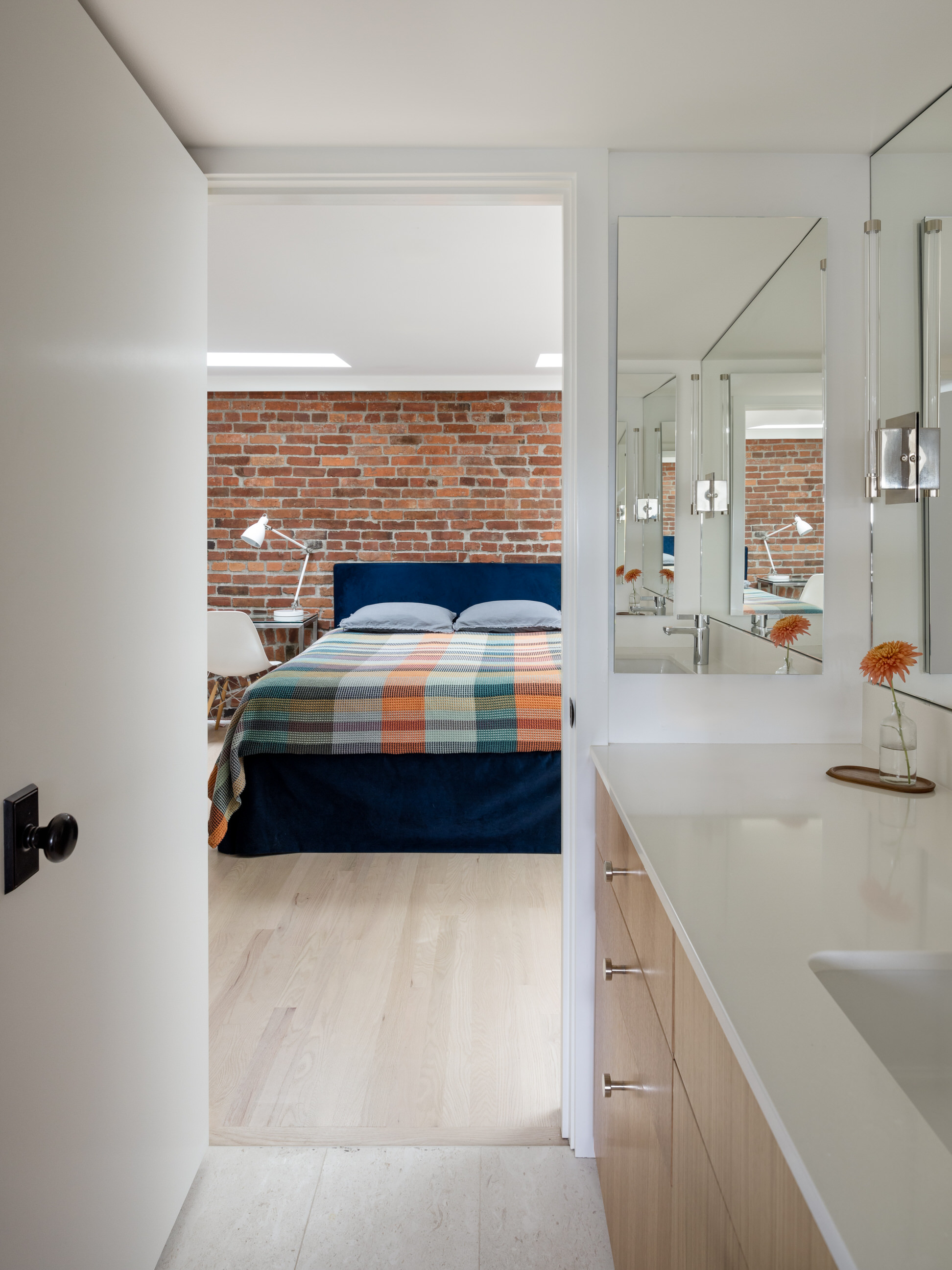 Post Alley Condo gallery 2